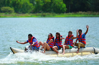 backwater boating resort near Bangalore